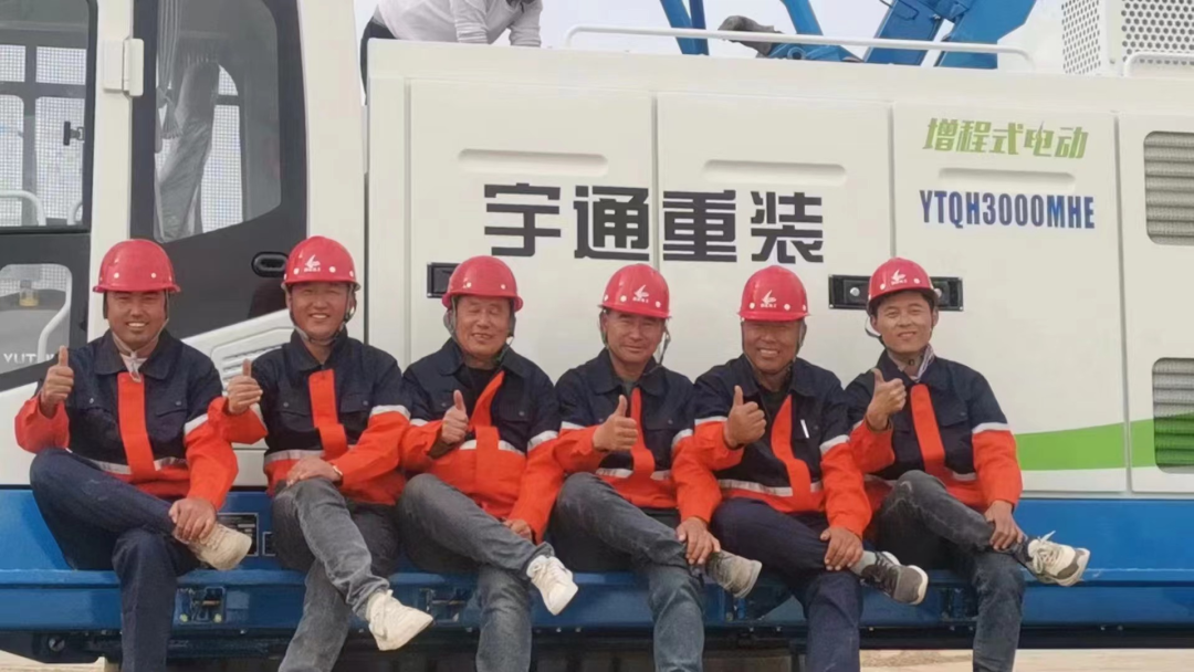 “五一他們依然在崗，服務(wù)很周到，我們很安心?！? title=